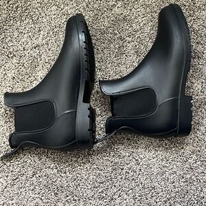 Colorxy Women's Ankle Waterproof Chelsea Rain Boots | Black | Size 8.5